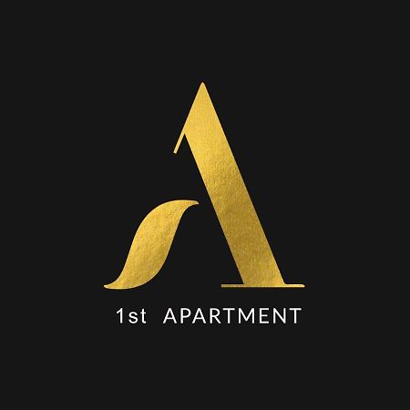1St Apartment Nehoiu Buitenkant foto